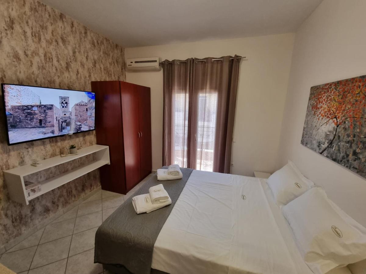 Premium Suites Ofrínion Zewnętrze zdjęcie
