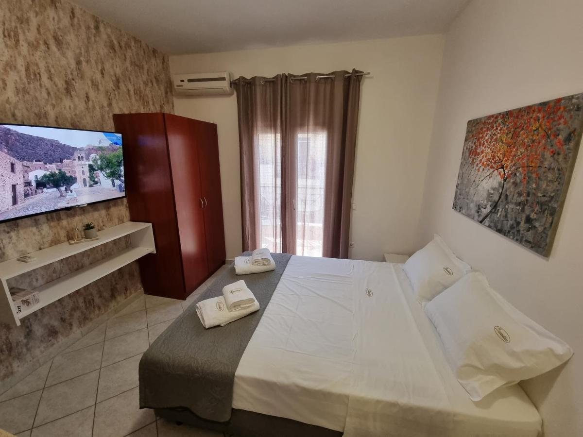 Premium Suites Ofrínion Zewnętrze zdjęcie